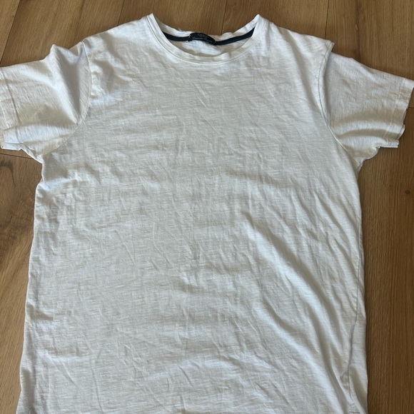 Casati Milano Classic White Crewneck T-Shirt Italian Designer Tee Size M - Picture 2 of 5